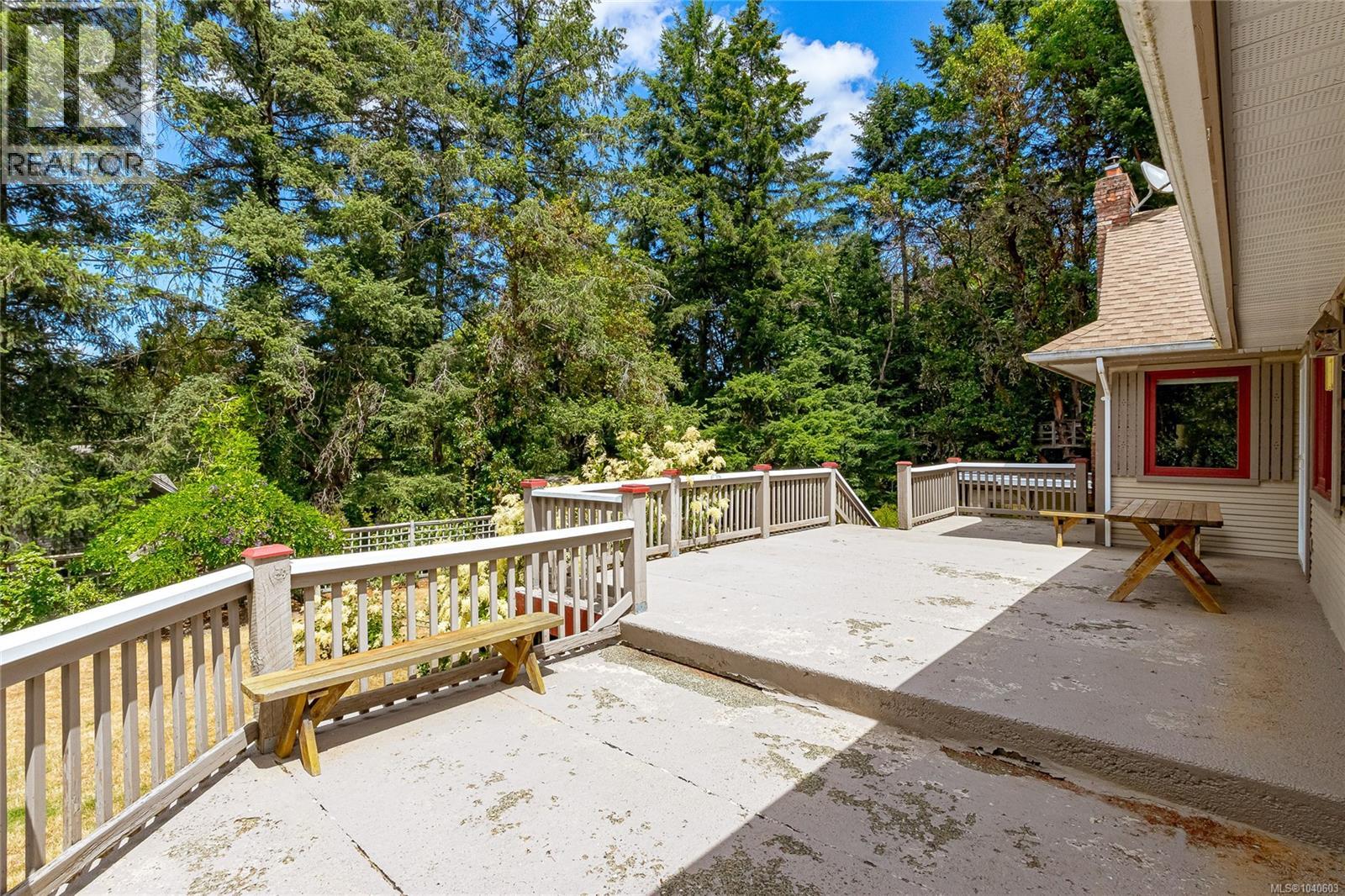 1255 McKenzie Dr - 6