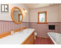 1255 Mckenzie Dr, Duncan, BC V9L5R8 Photo 14