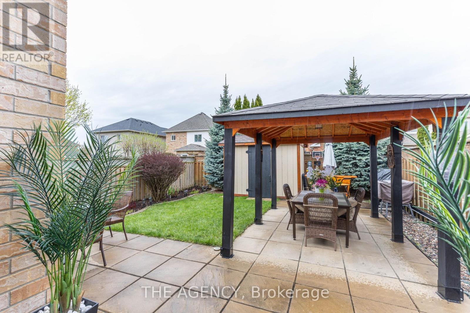 54 THAMES DRIVE - 38