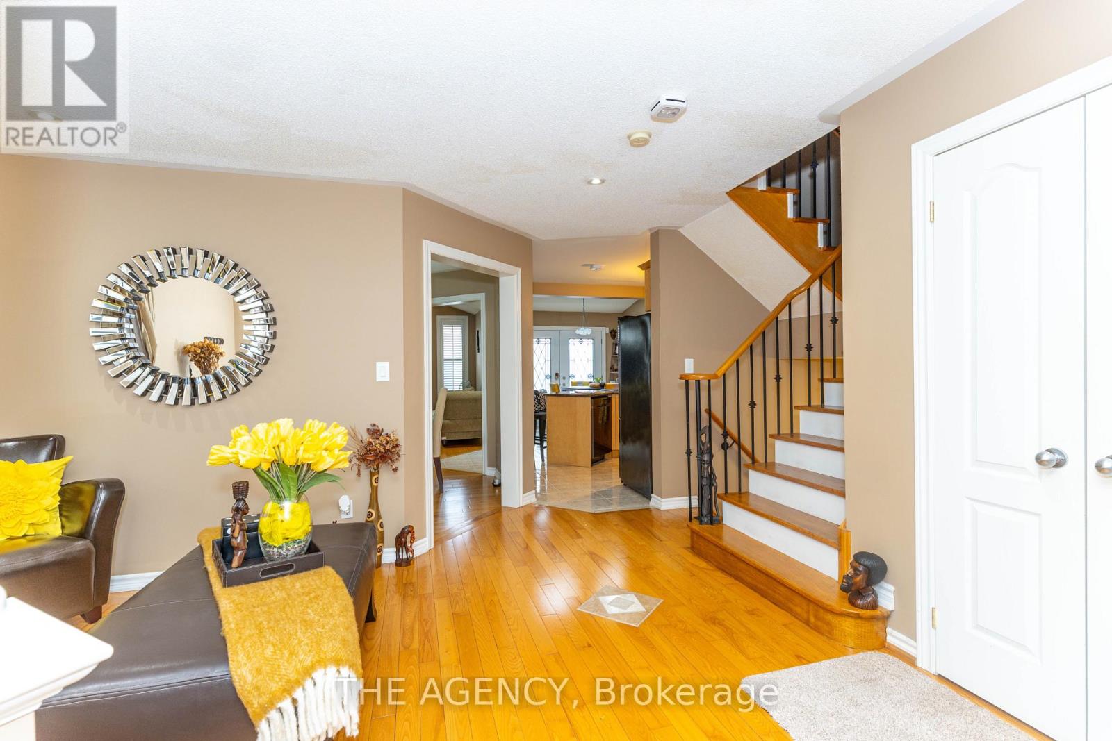 54 THAMES DRIVE - 7