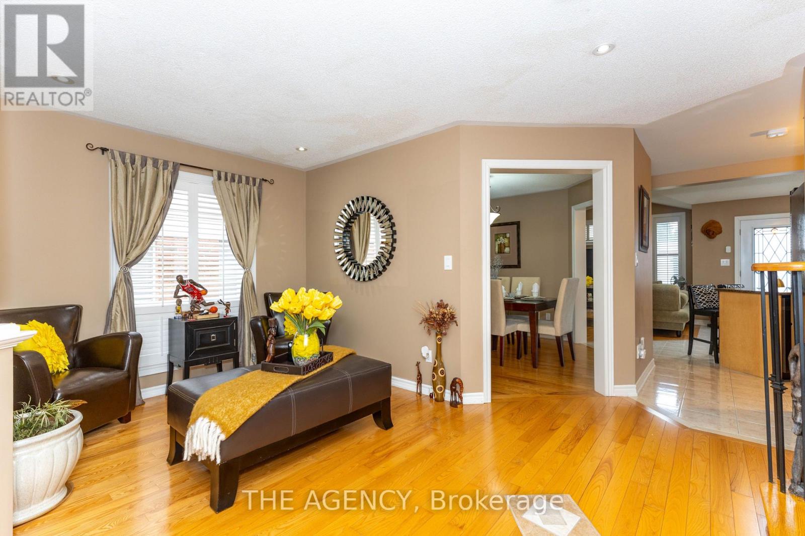 54 THAMES DRIVE - 8