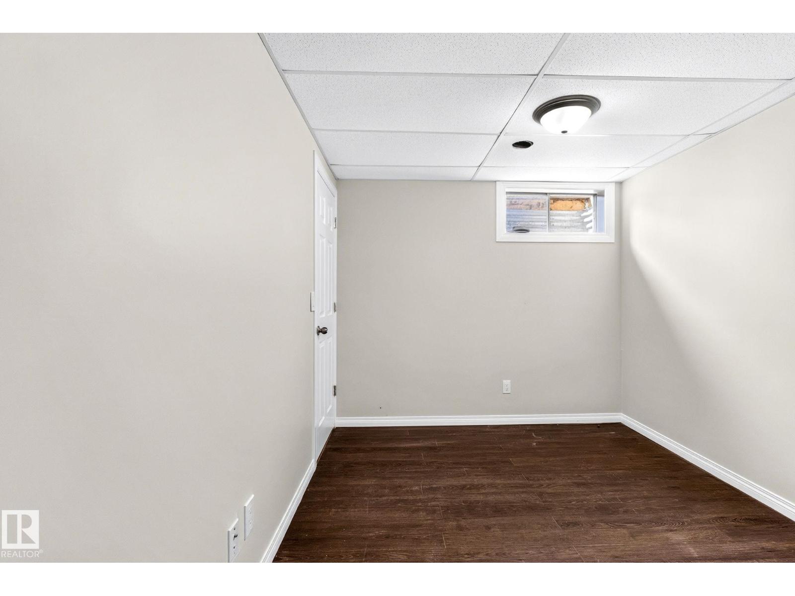 #7 1651 46 ST NW — photo 41