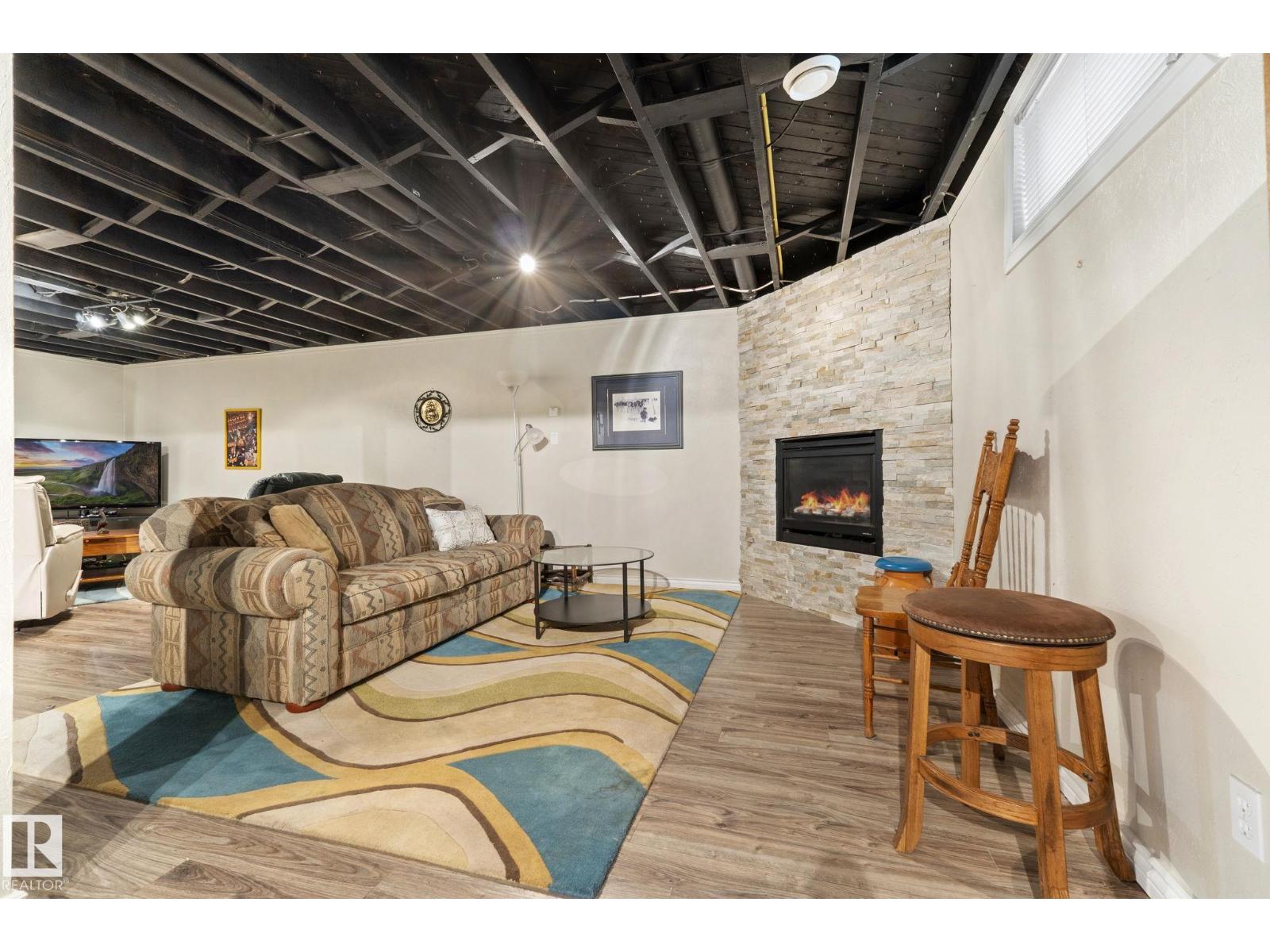 13411 105 ST NW - 30