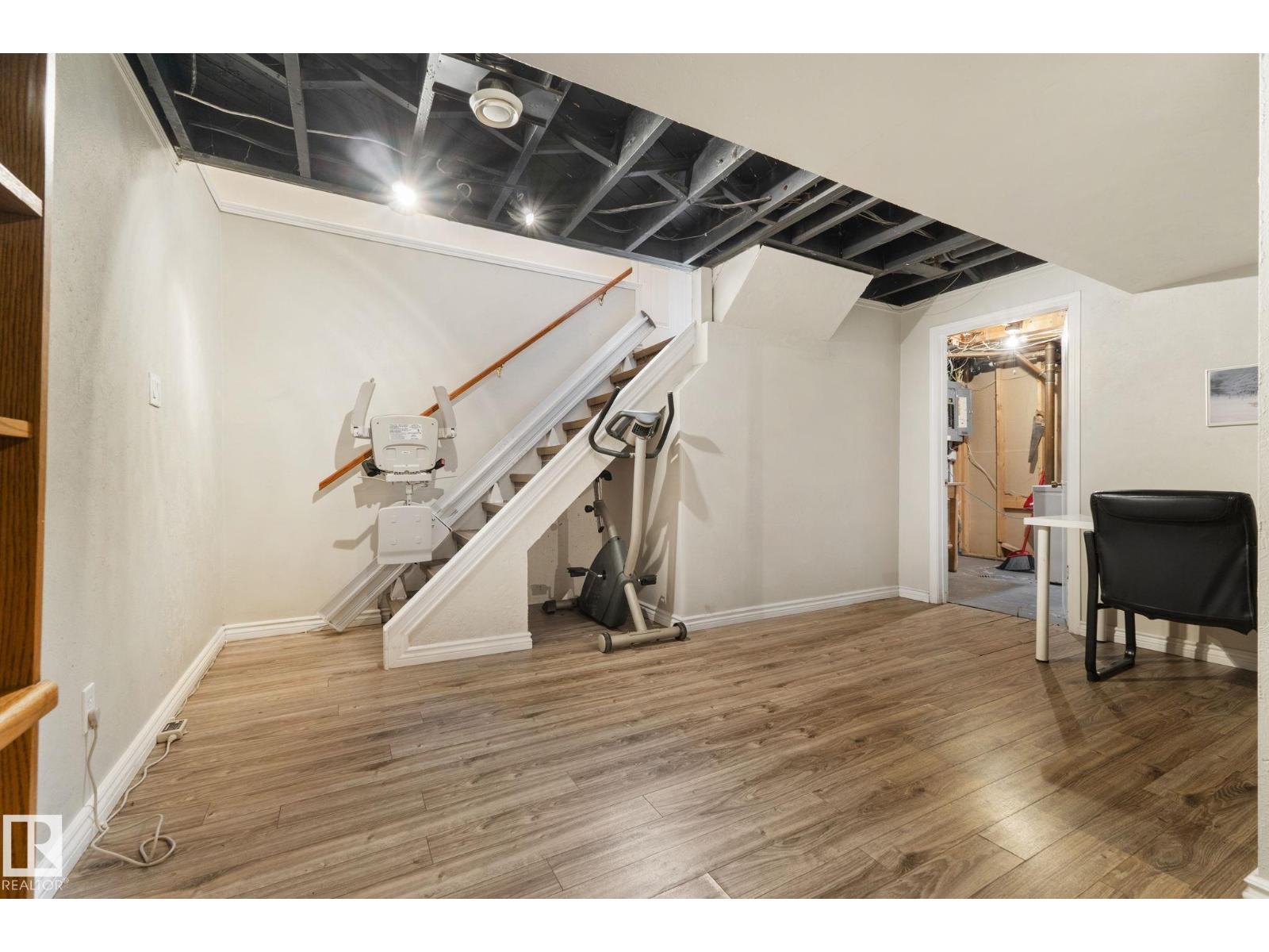 13411 105 ST NW - 31