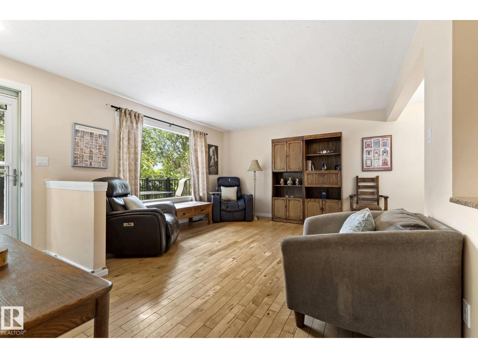 13411 105 ST NW - 8