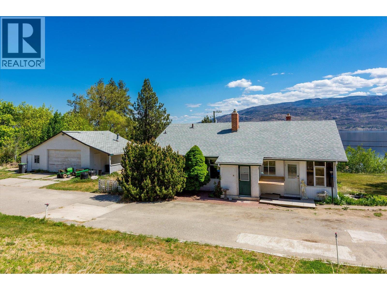 6488 Renfrew Road - 2