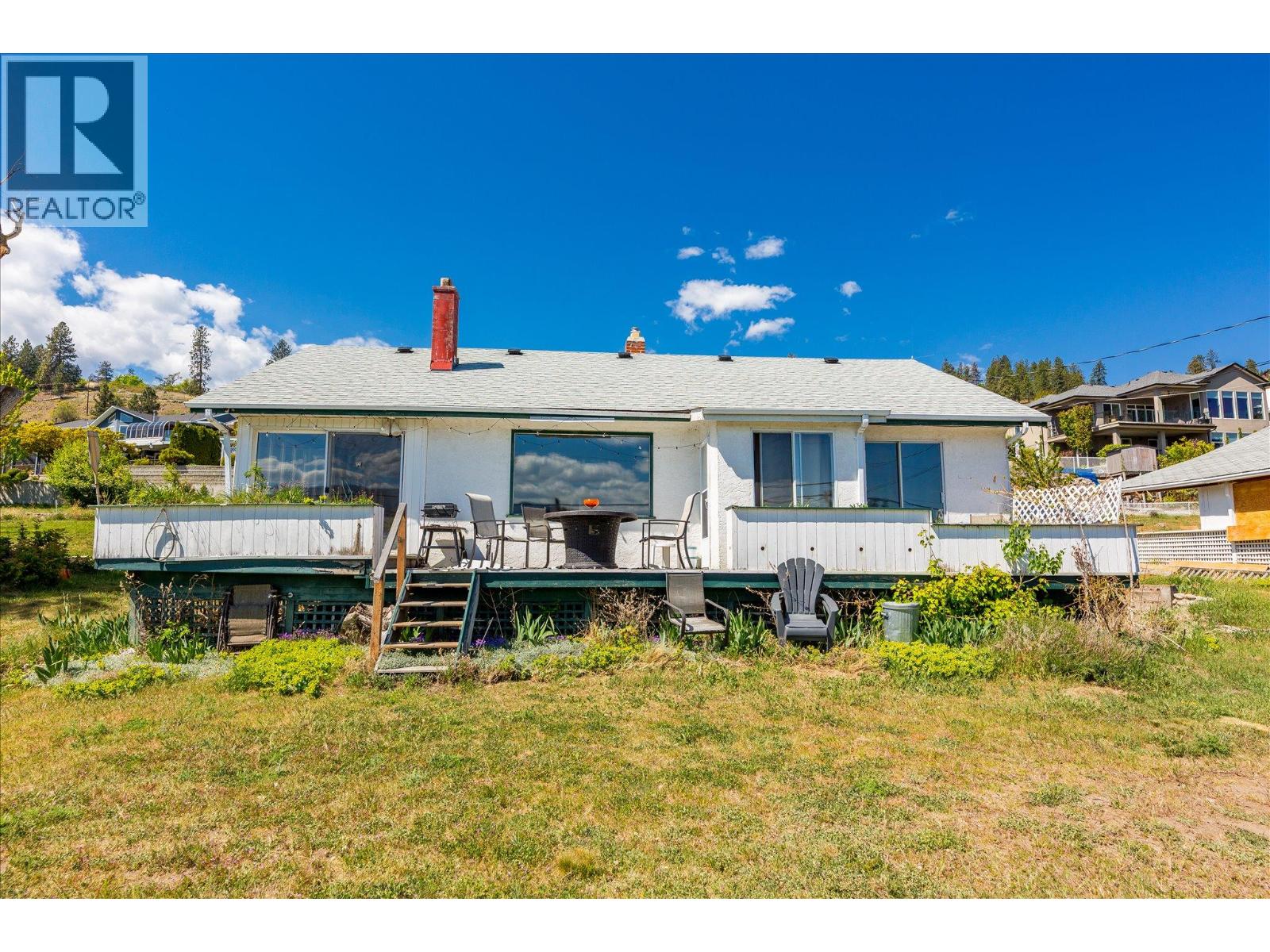6488 Renfrew Road - 27