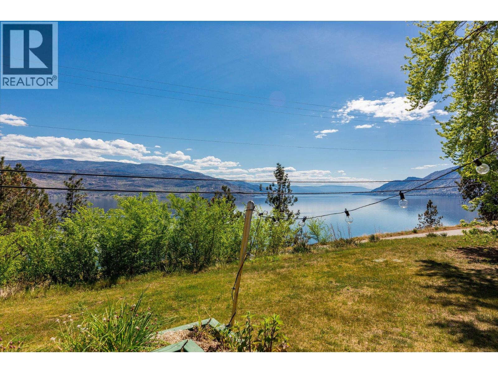6488 Renfrew Road - 30