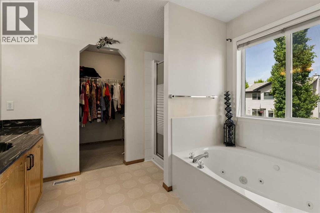 72 Douglas Glen Heights SE — photo 23