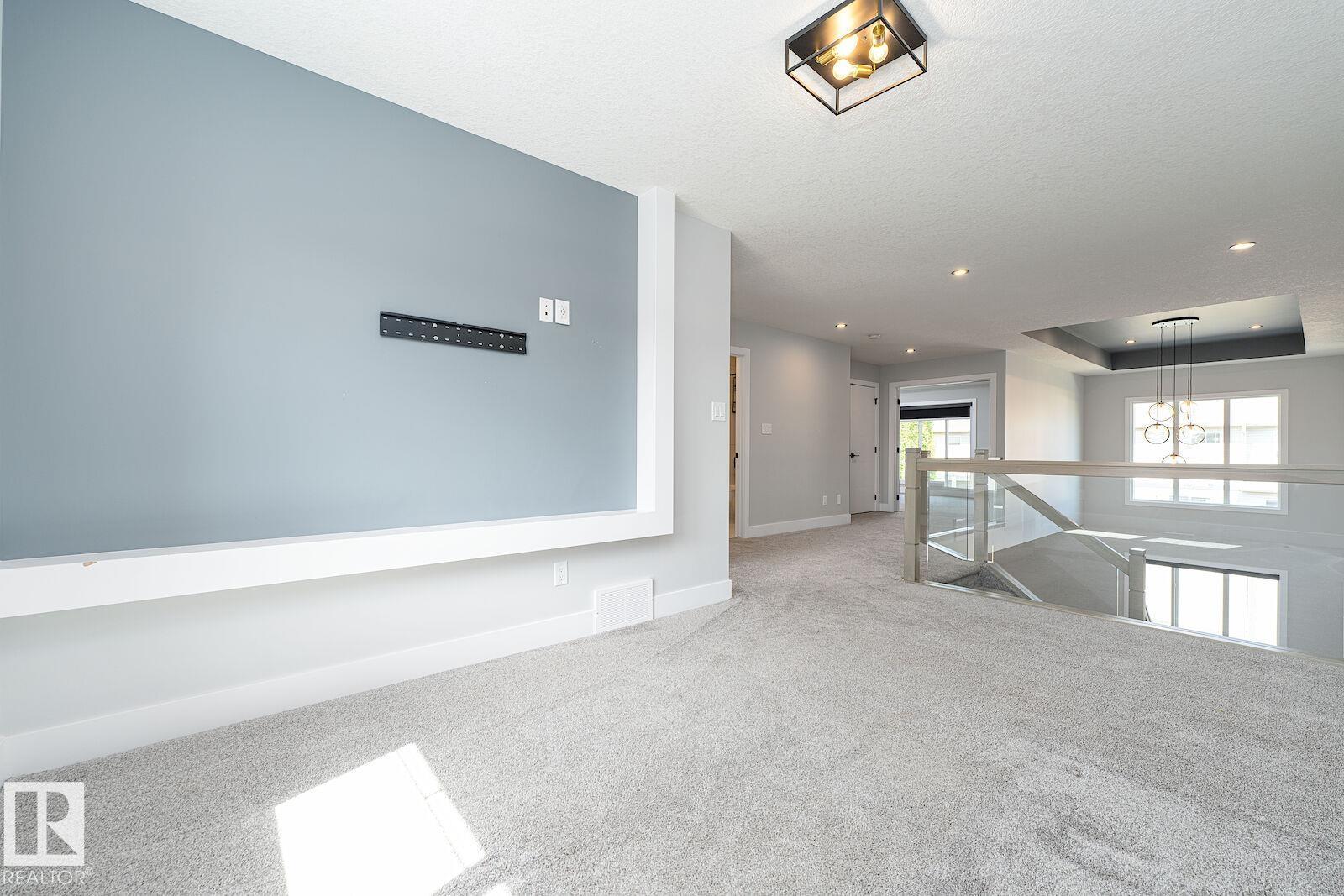 17320 9 AV SW - 27