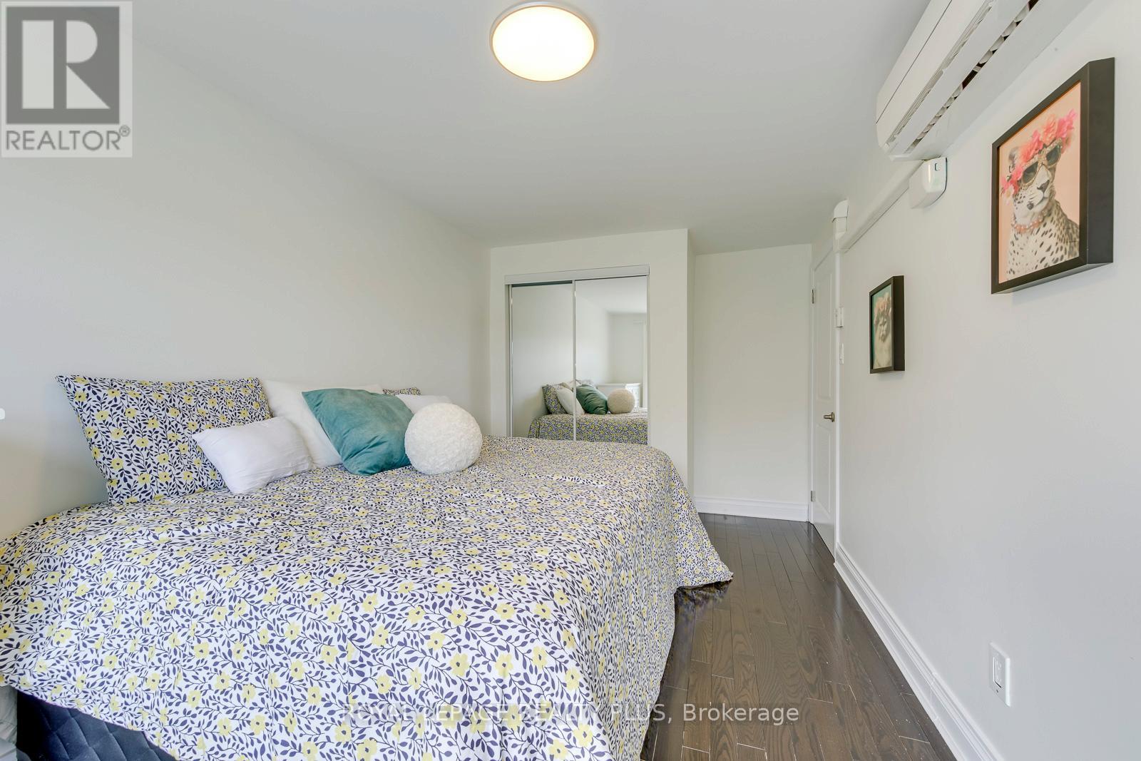 #1 640 RATHBURN ROAD E - 25