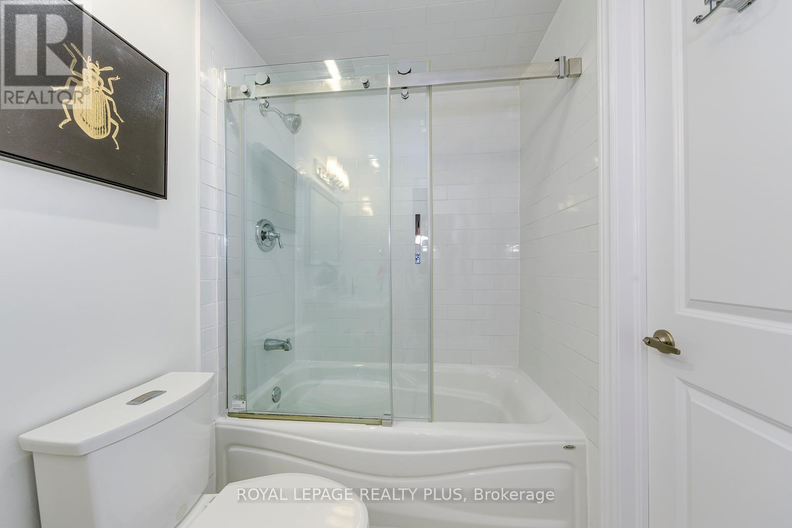 #1 640 RATHBURN ROAD E - 29