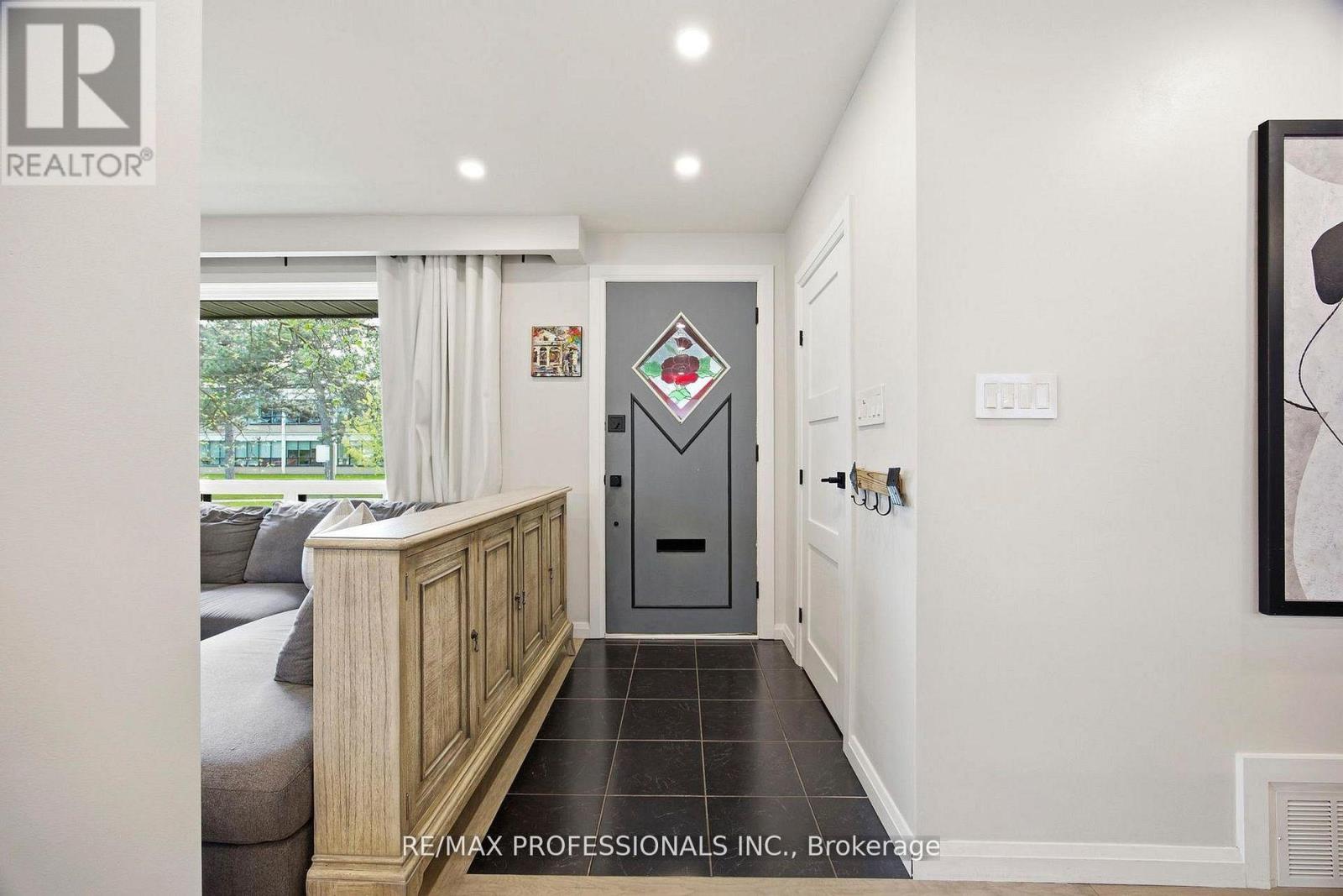 33 BRAMPTON ROAD - 2