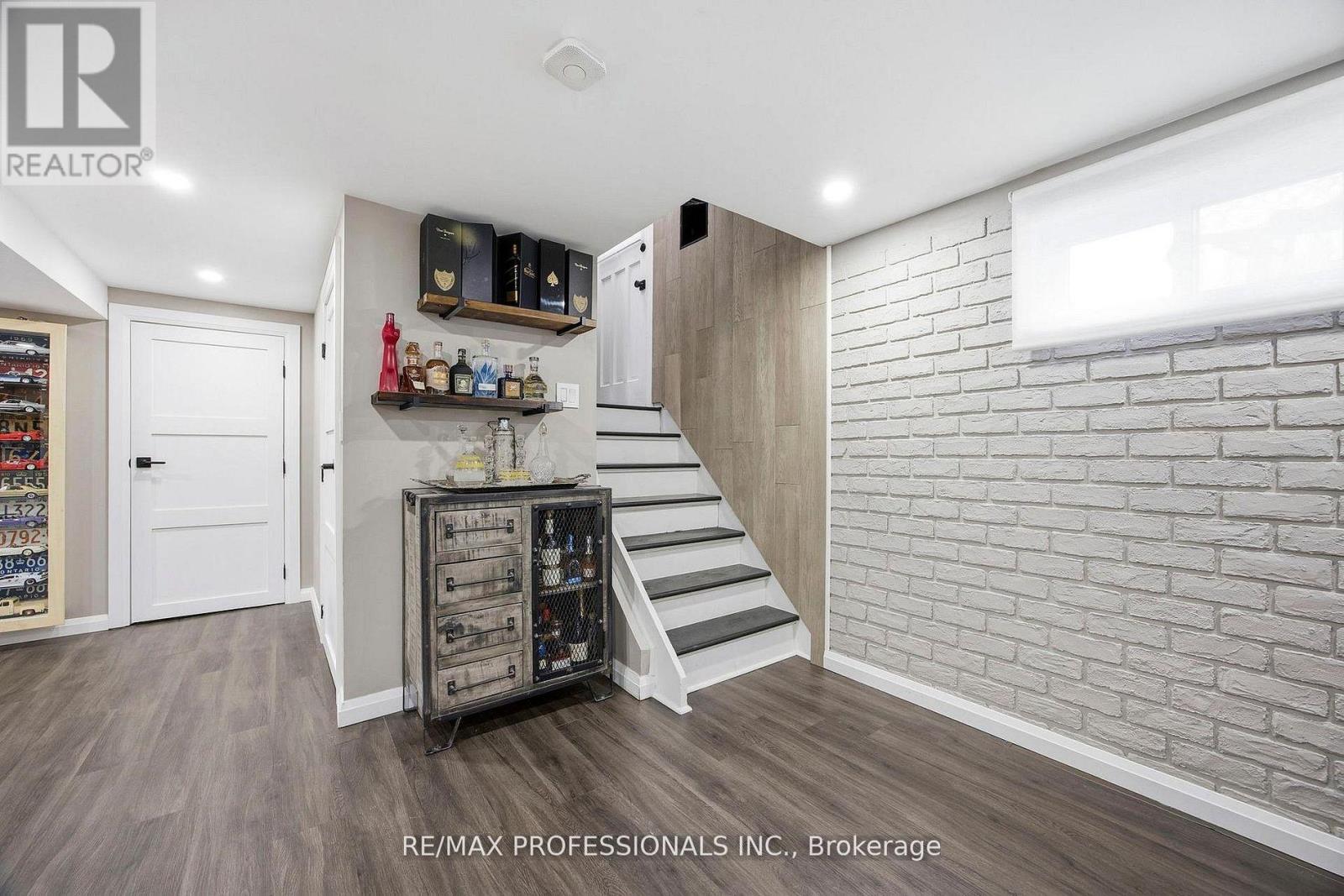33 BRAMPTON ROAD - 22