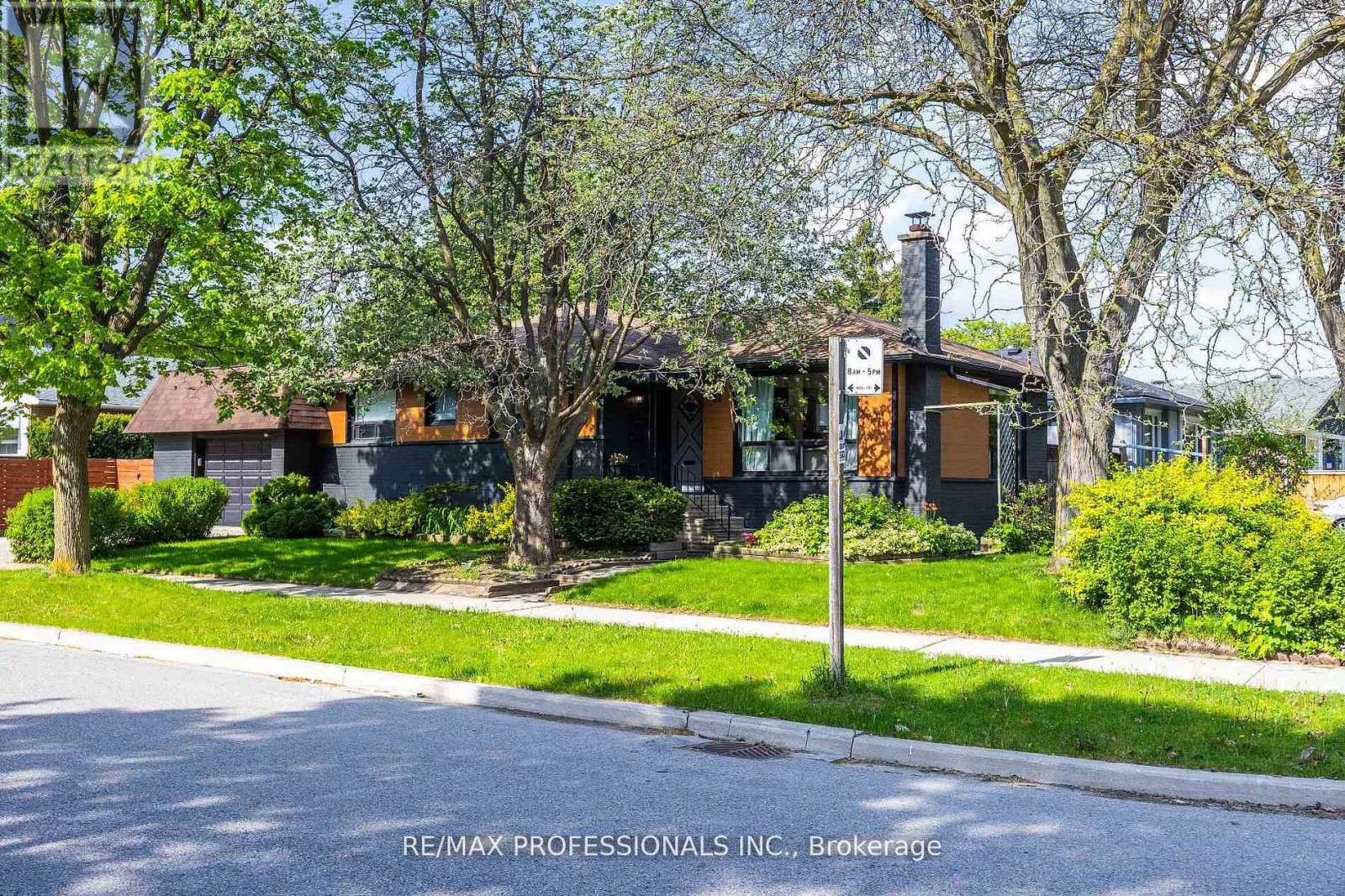 33 BRAMPTON ROAD - 41