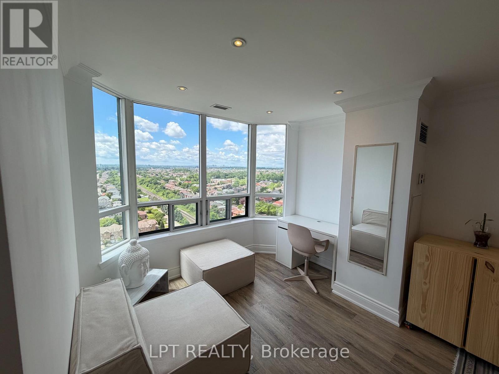#2307 135 HILLCREST AVENUE - 10