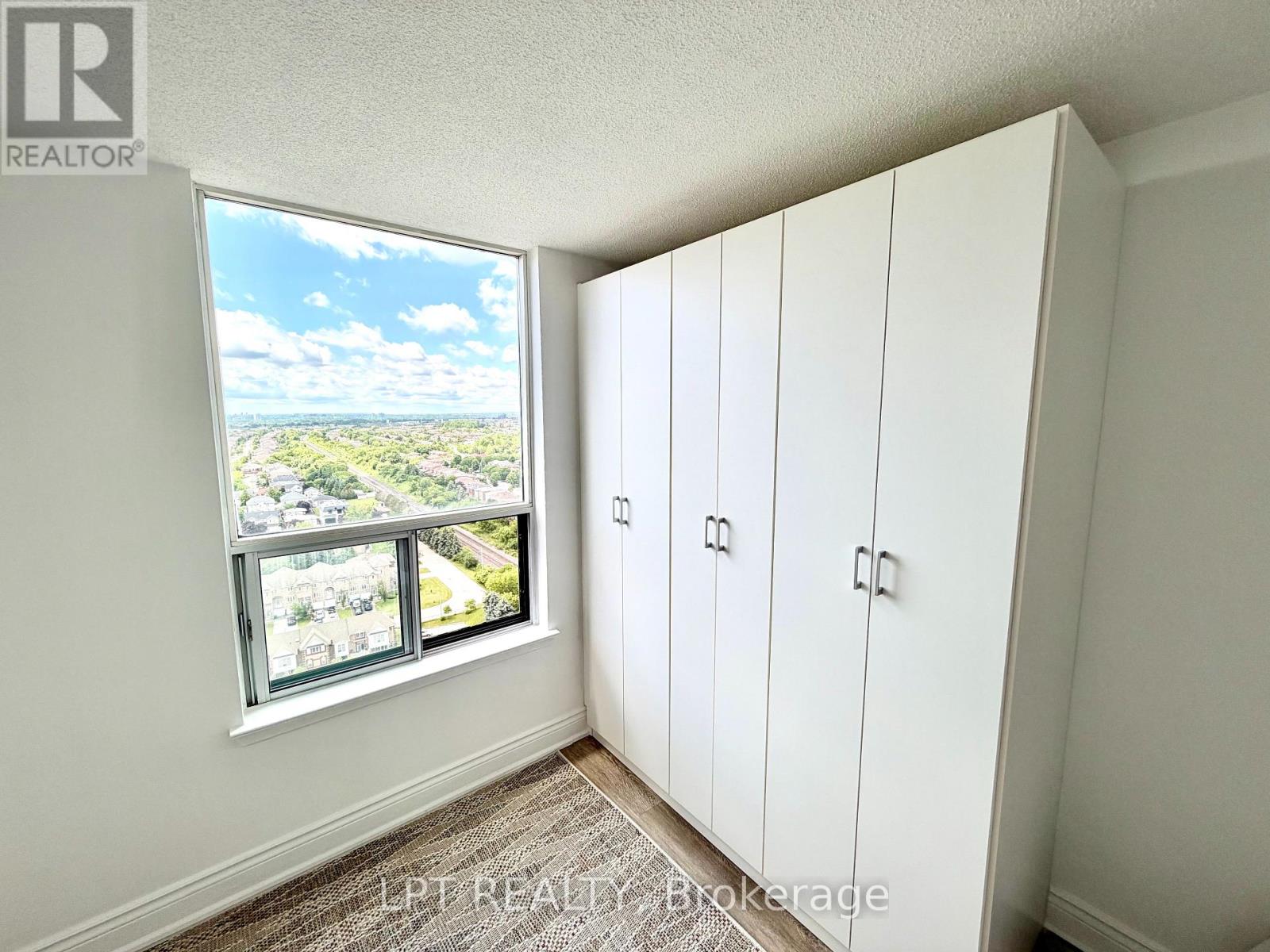 #2307 135 HILLCREST AVENUE - 21