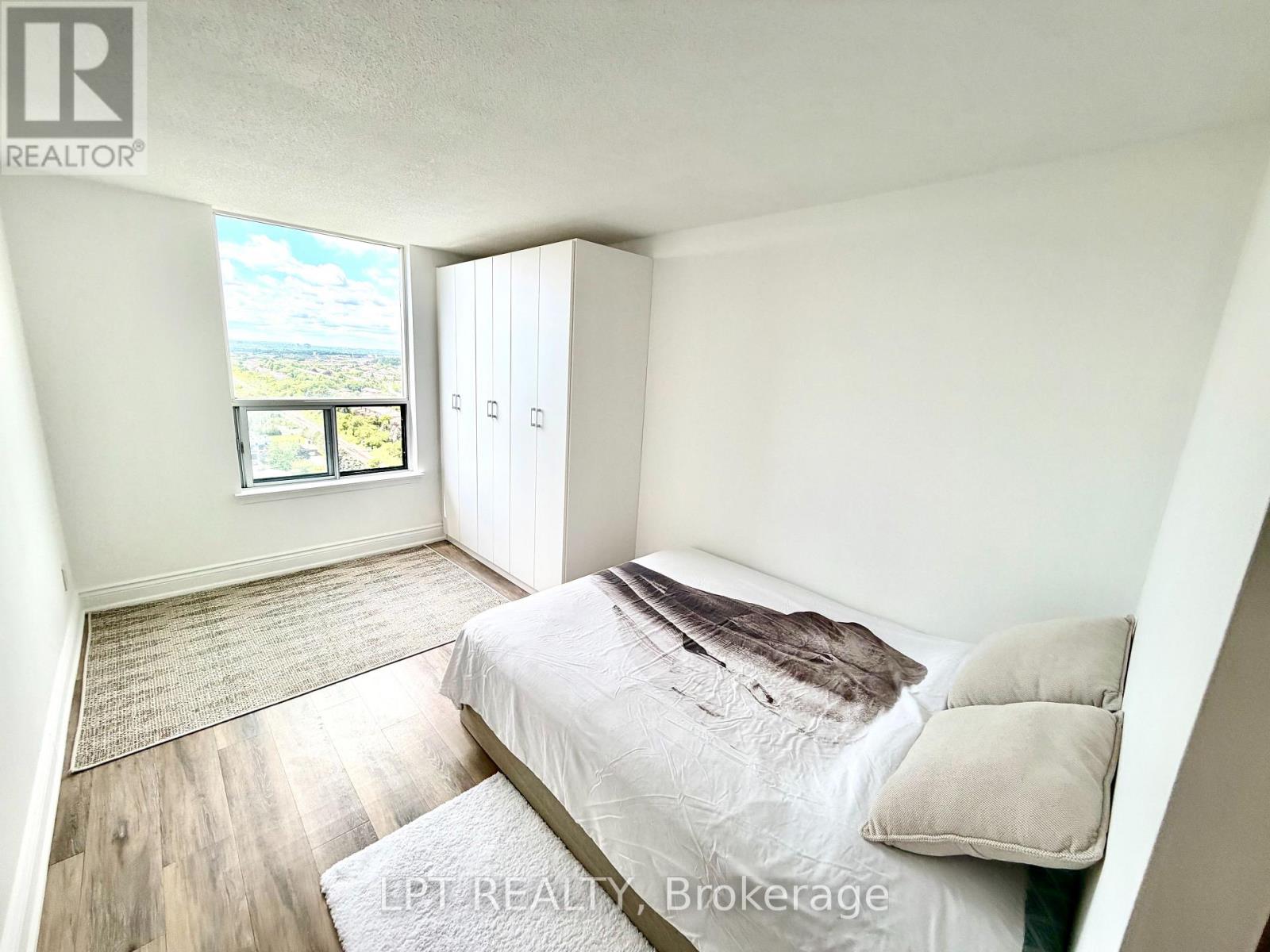 #2307 135 HILLCREST AVENUE - 23