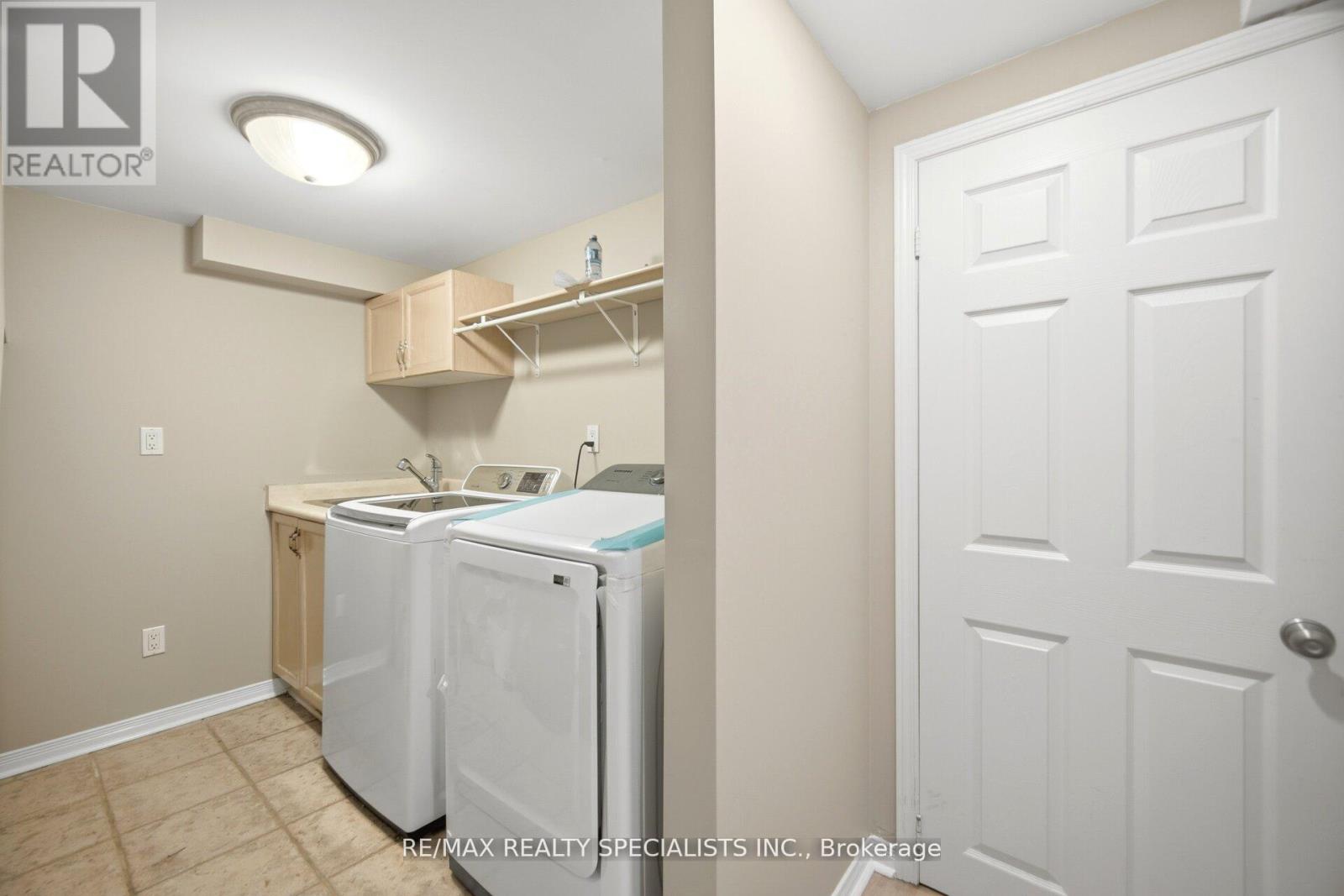 15 EAGLERIDGE DRIVE - 22