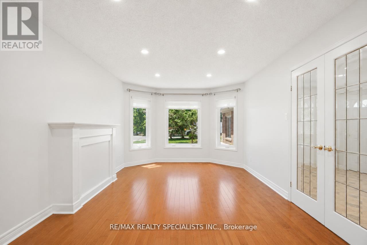15 EAGLERIDGE DRIVE - 5