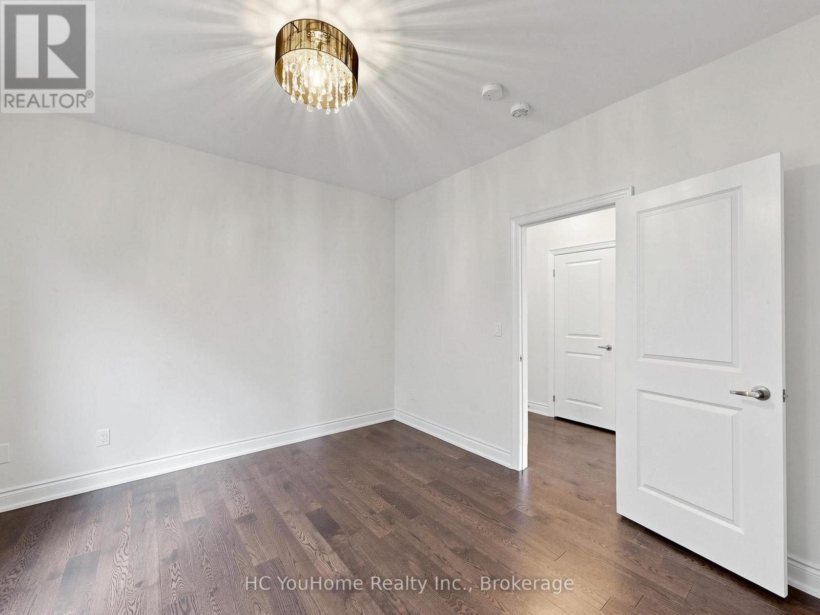70 THRESHING MILL BOULEVARD - 38