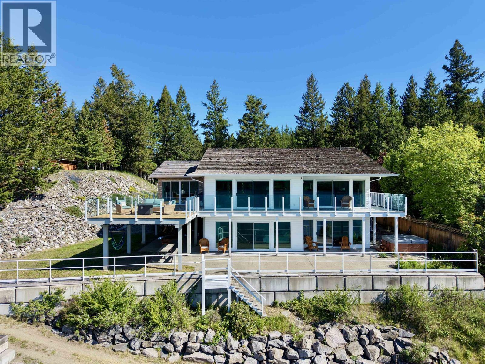 6168 LAKESHORE DRIVE - 4