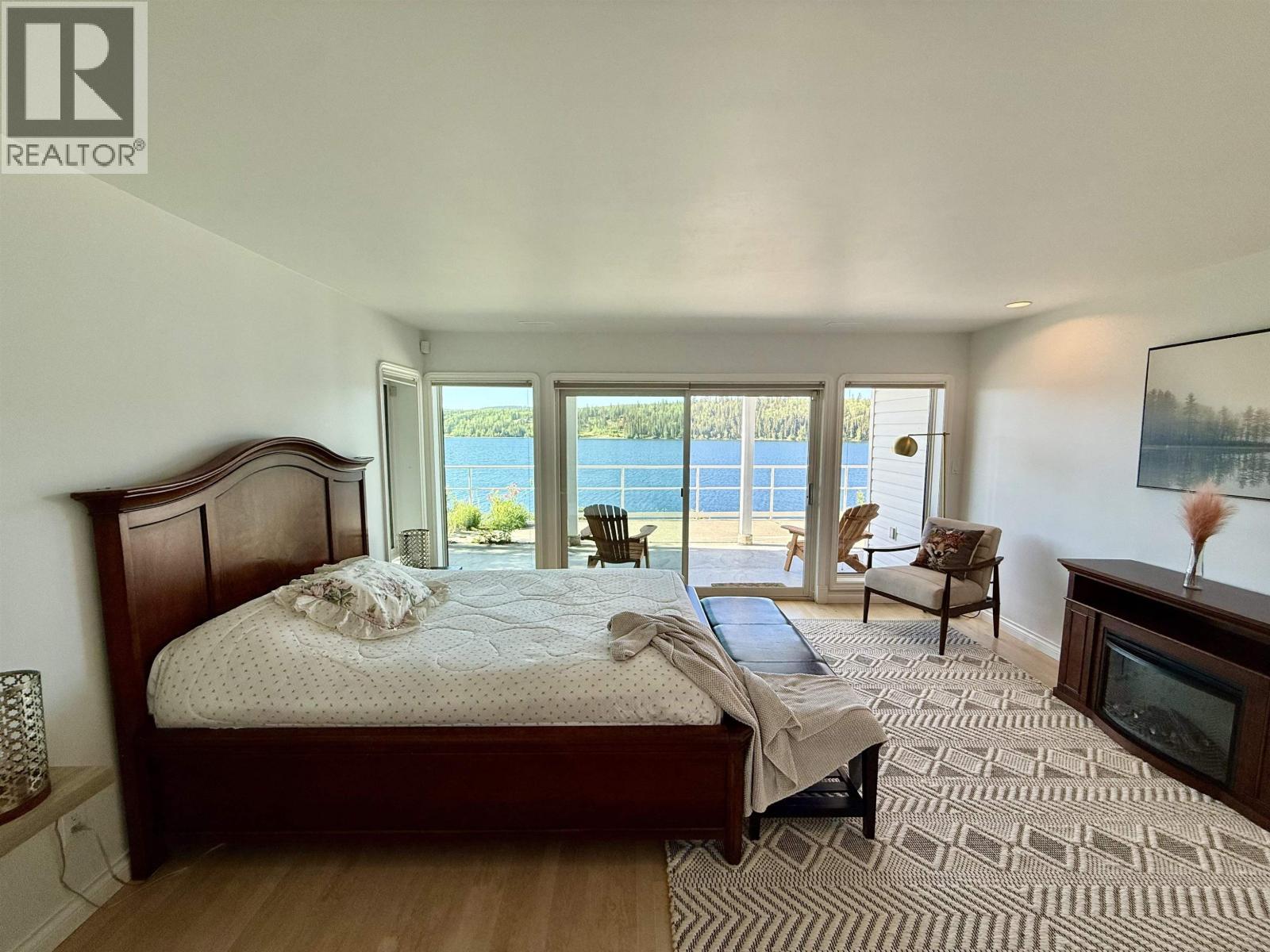 6168 LAKESHORE DRIVE - 28