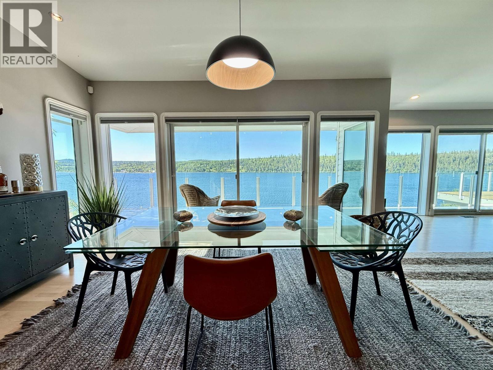 6168 LAKESHORE DRIVE - 11