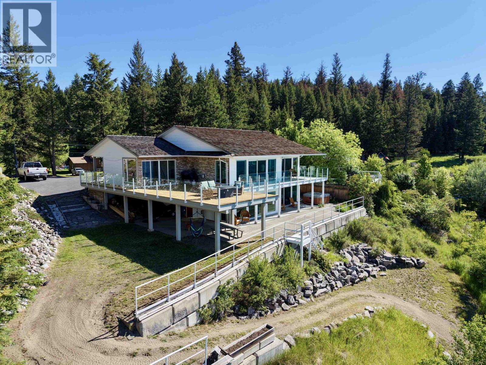 6168 LAKESHORE DRIVE - 2