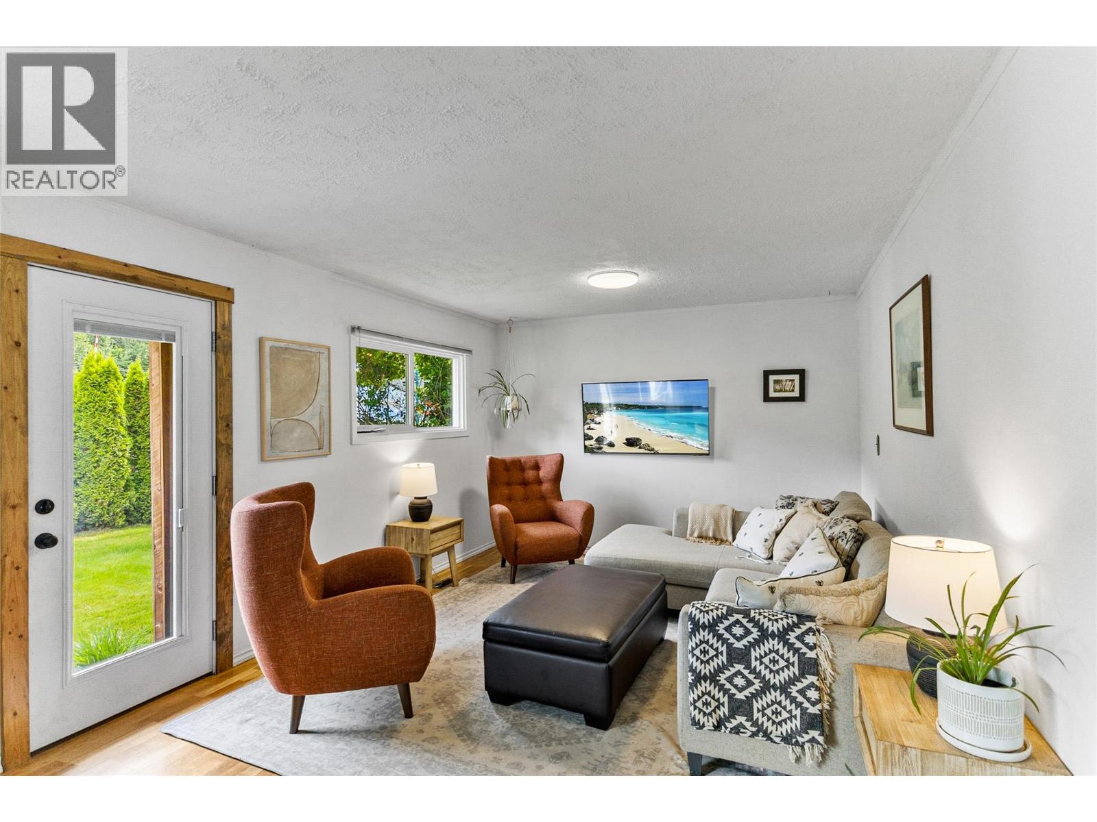 805 Victoria Road, Revelstoke