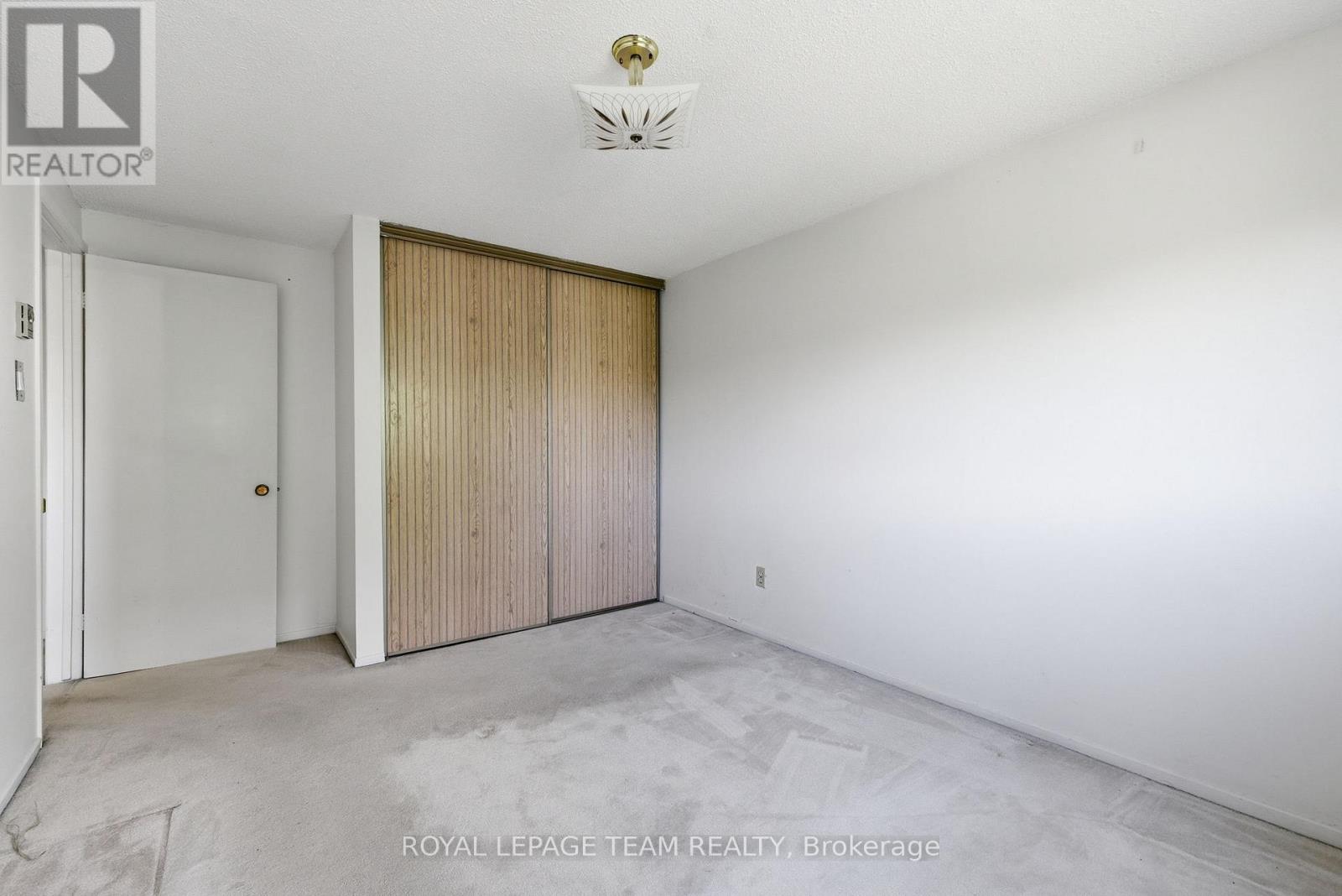 4 Bed, 2 Bath Apartment for Sale in Ottawa – 127 – 3116 STOCKTON DRIVE, Ottawa – MLS# X13469258 - Image 16