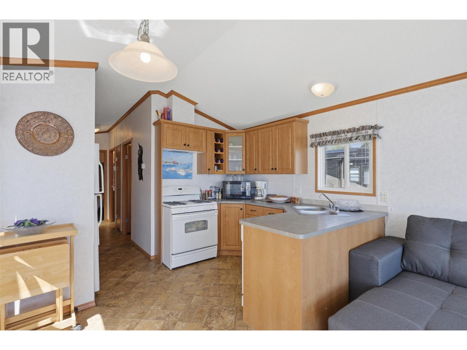 #17 667 Waverly Park Frontage Road - 12