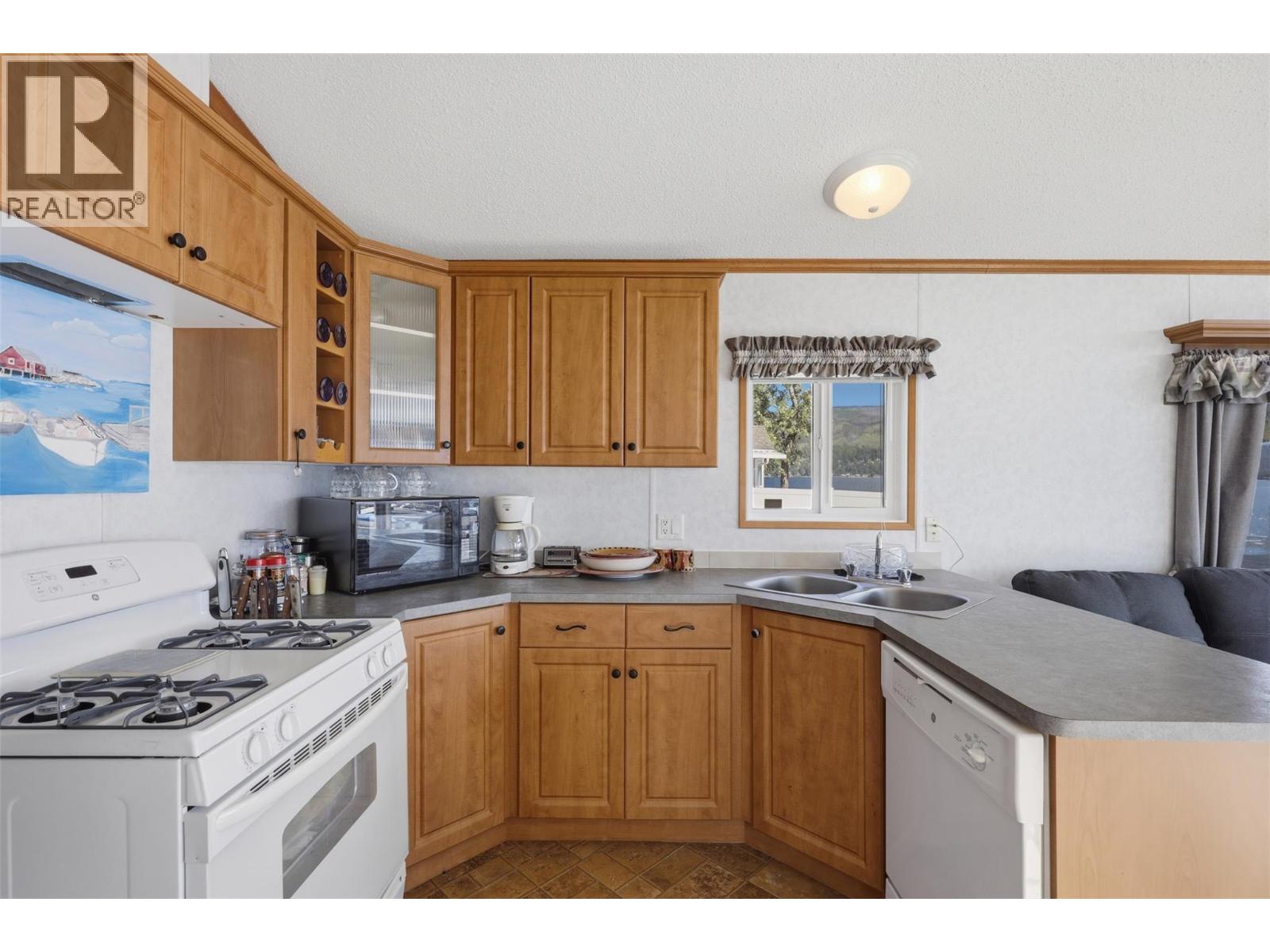 #17 667 Waverly Park Frontage Road - 13