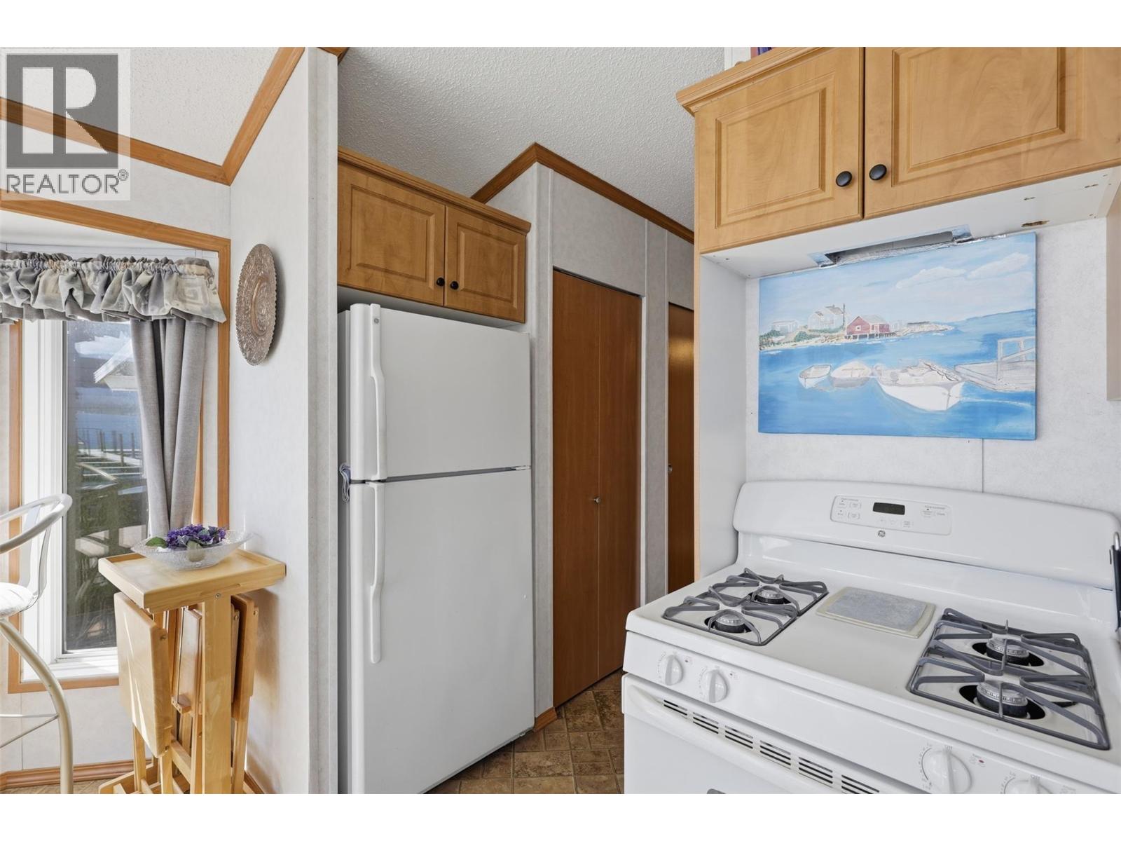 #17 667 Waverly Park Frontage Road - 16
