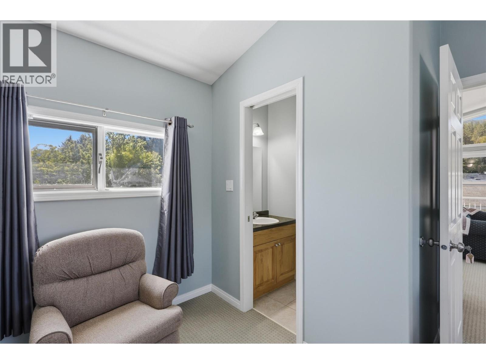 #17 667 Waverly Park Frontage Road - 44