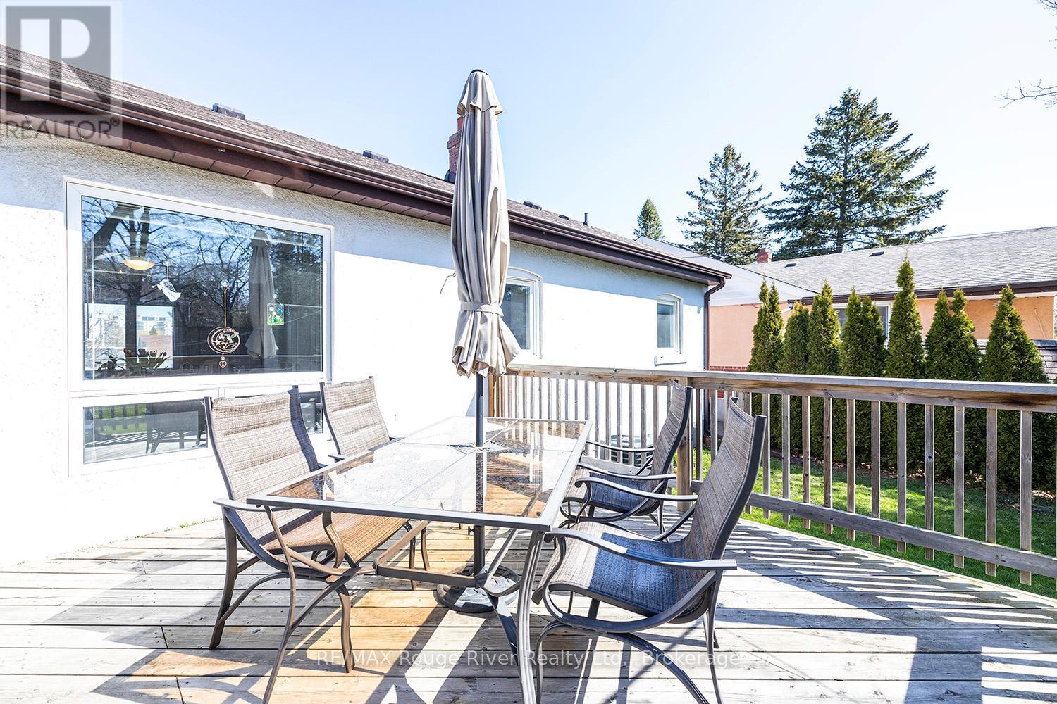 9 GRANARD BOULEVARD - 10
