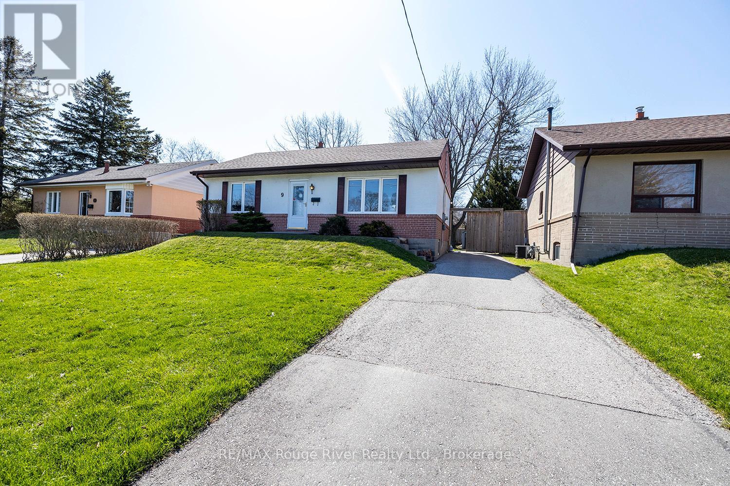 9 GRANARD BOULEVARD - 3