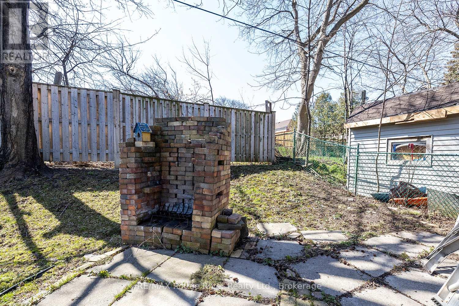9 GRANARD BOULEVARD - 7