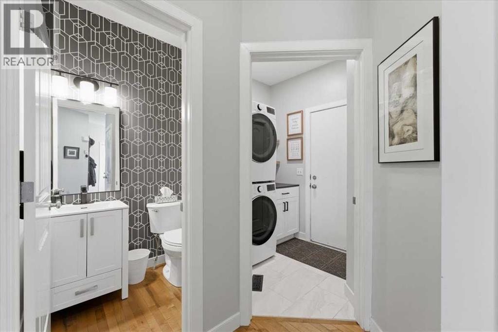 17 Bridlecrest Court SW - 18