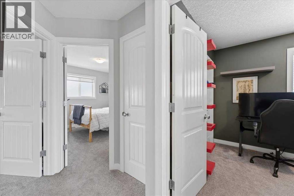17 Bridlecrest Court SW - 28
