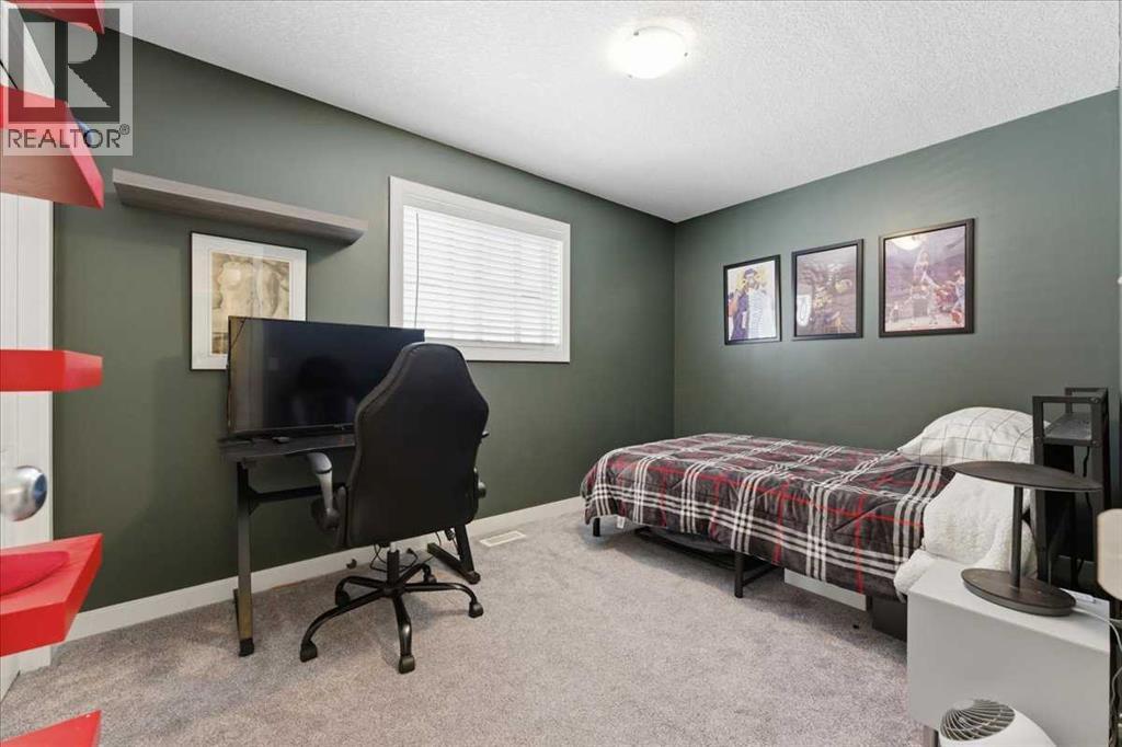 17 Bridlecrest Court SW - 27