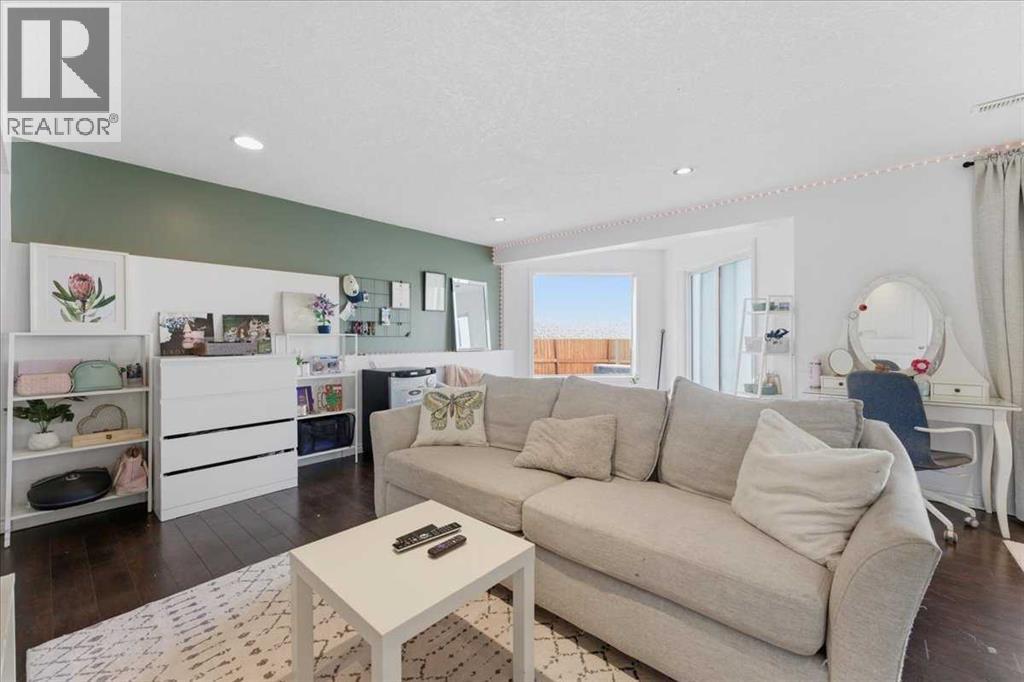 17 Bridlecrest Court SW - 40