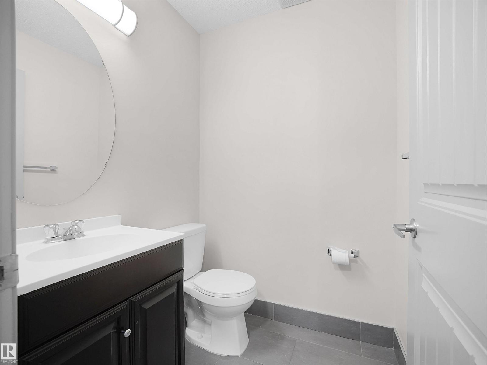 6116 10 AV SW — photo 23