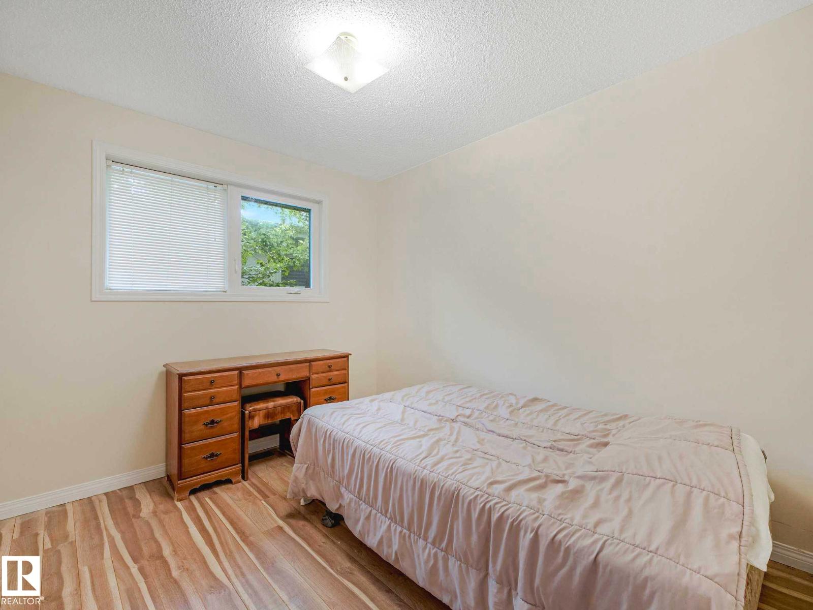 5 AKINS DR — photo 17