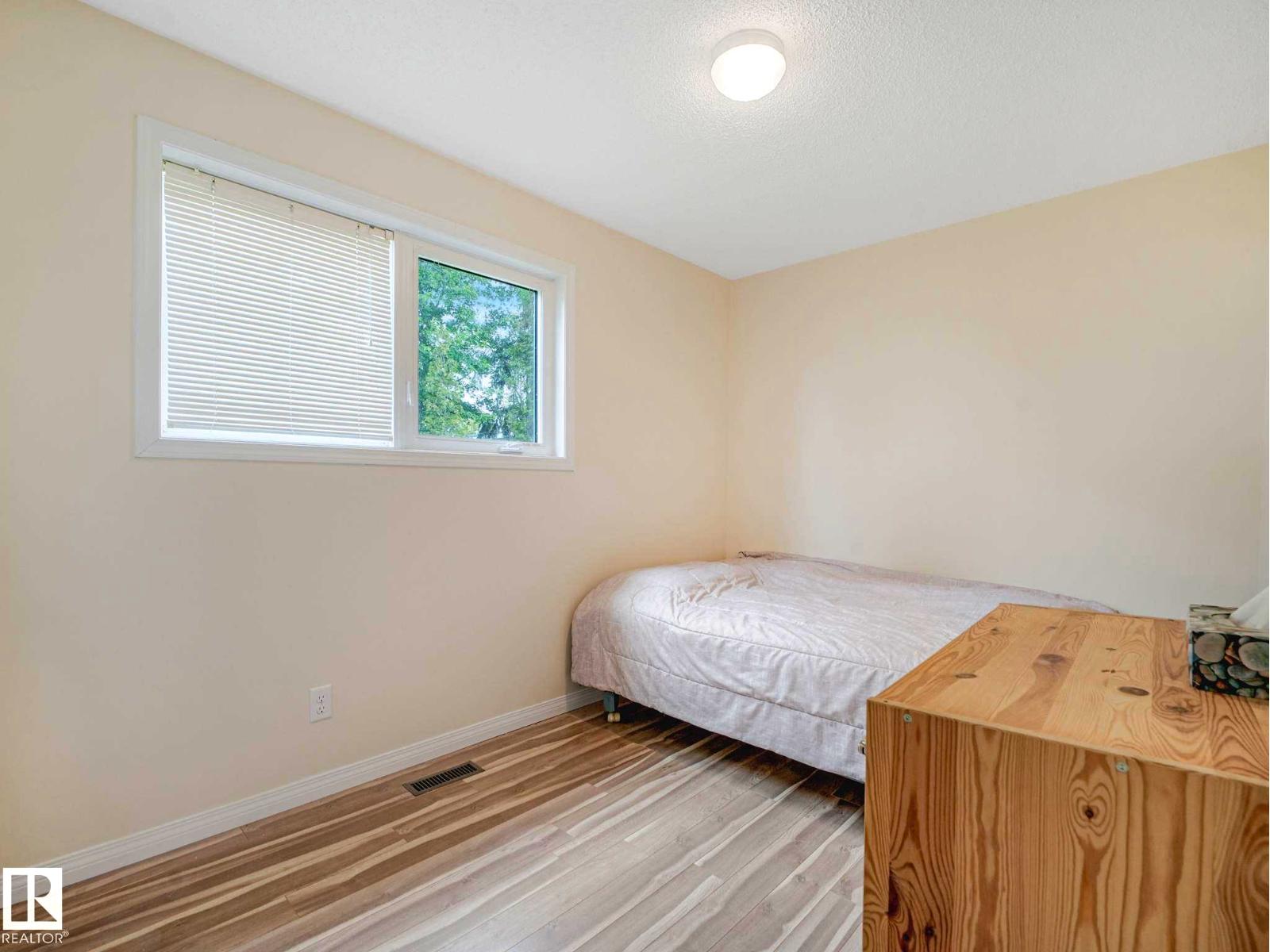 5 AKINS DR — photo 26