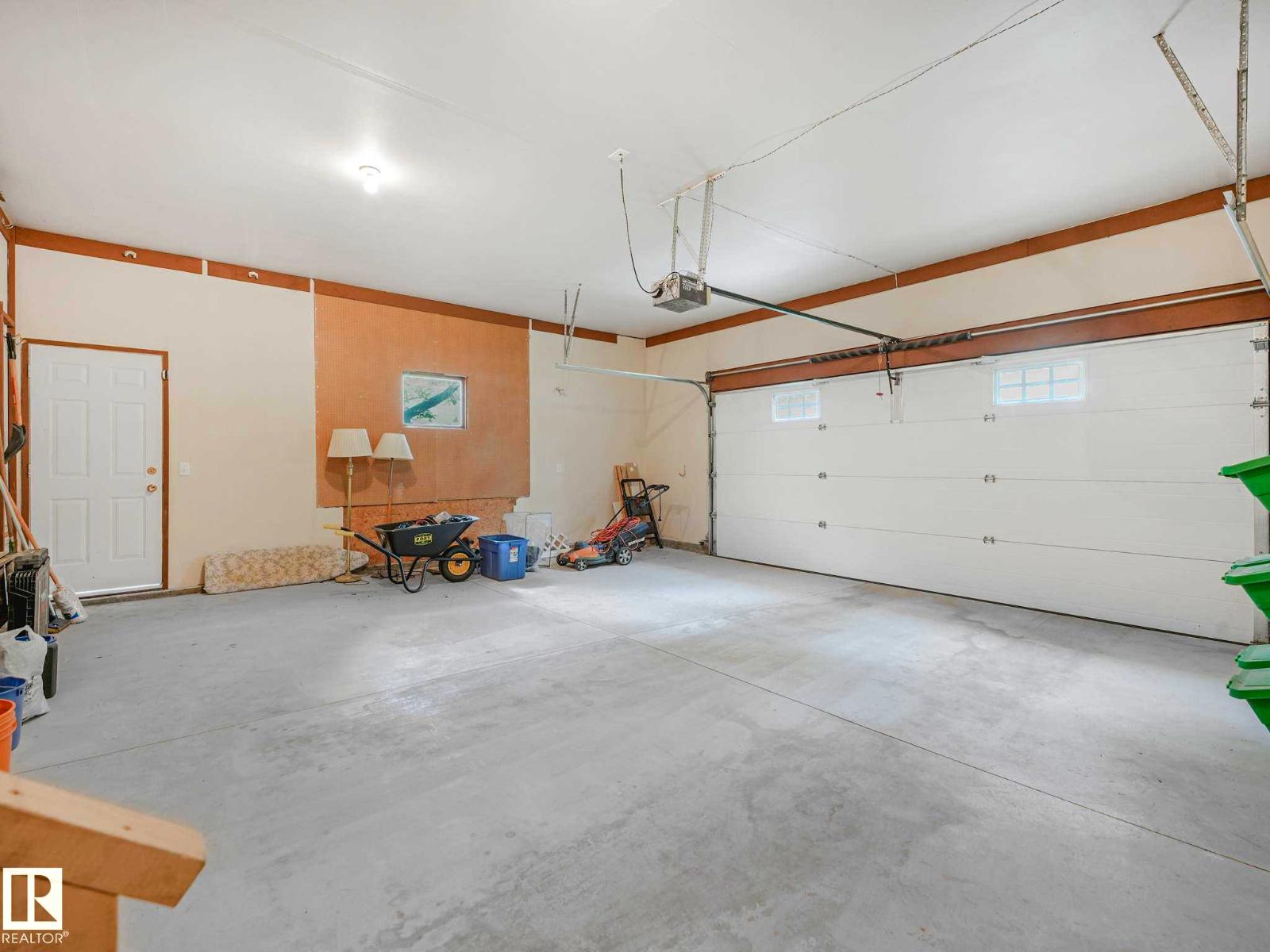 5 AKINS DR — photo 33