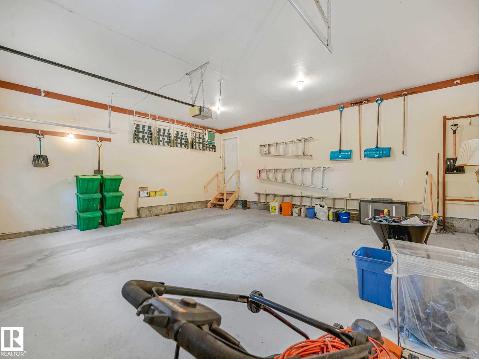 5 AKINS DR — photo 35