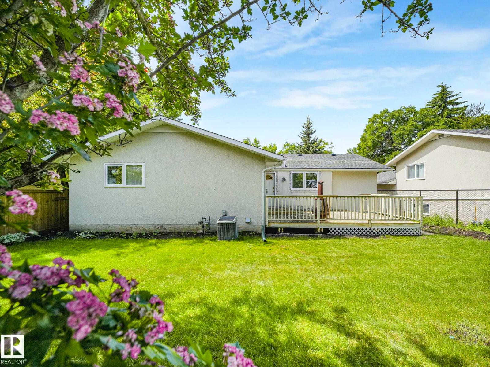 5 AKINS DR — photo 37
