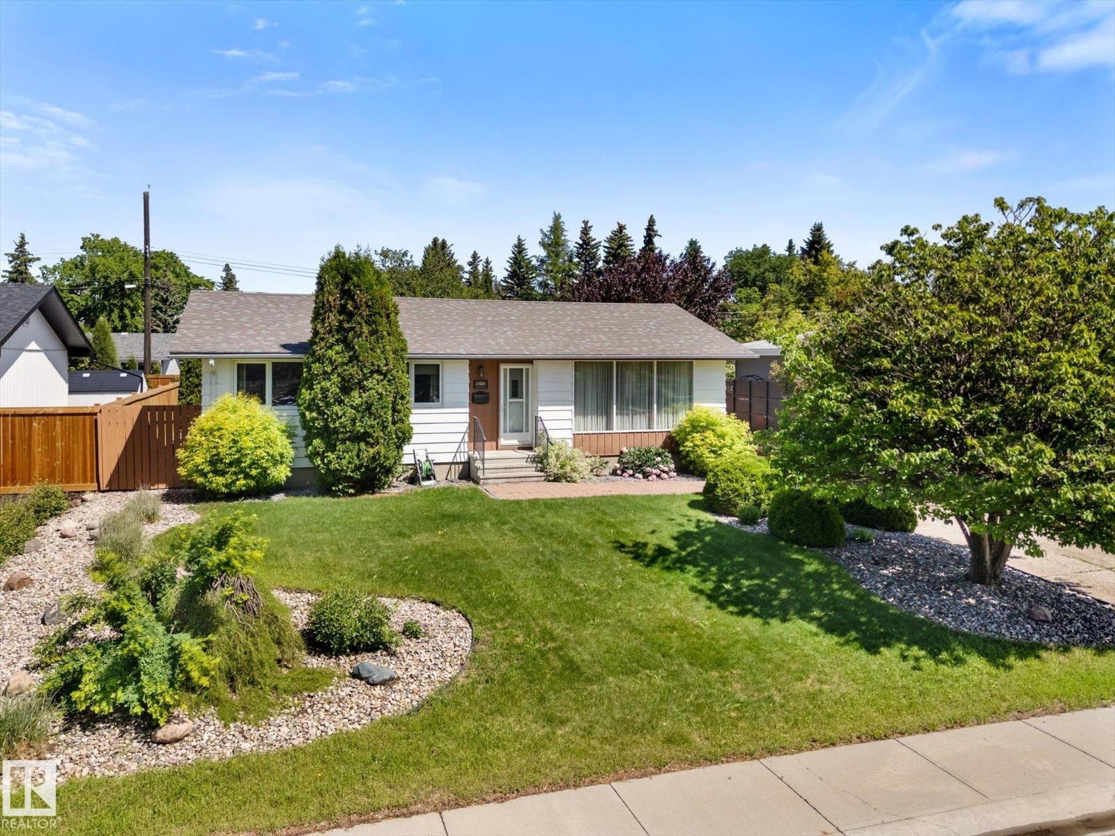 15112 76A AV NW - photo 2