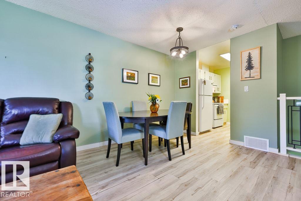 17009 109 ST NW - 9